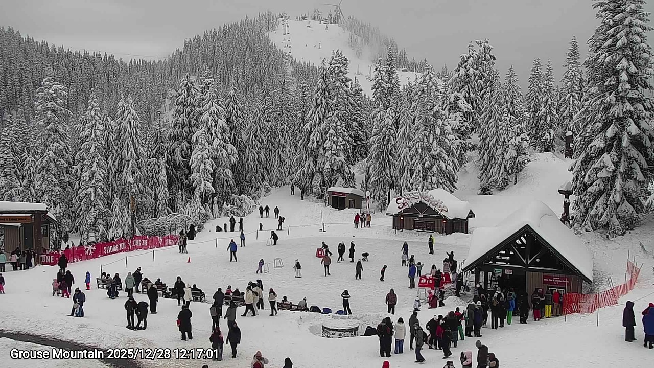 Webcam frame from Grouse Mountain at 2025/12/28 12:00