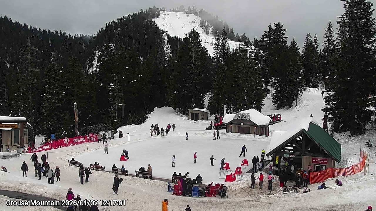 Webcam frame from Grouse Mountain at 2026/01/02 12:00