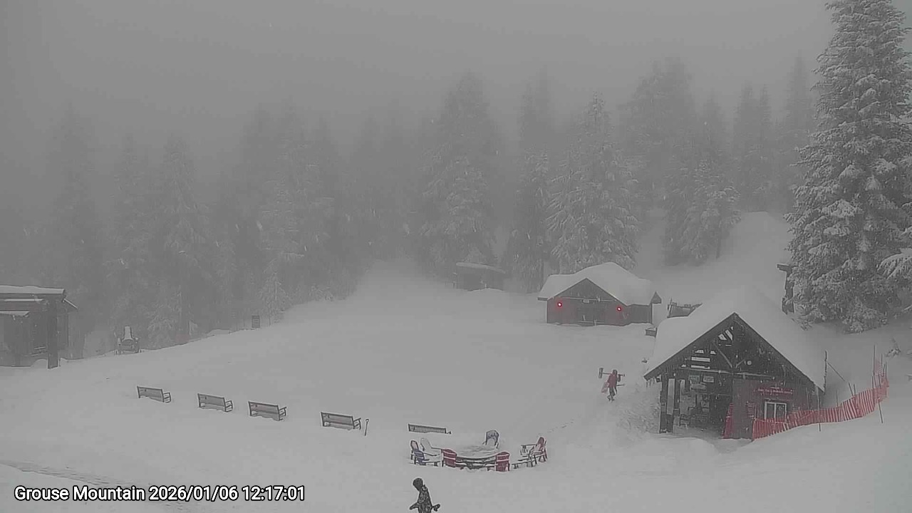Webcam frame from Grouse Mountain at 2026/01/06 12:00