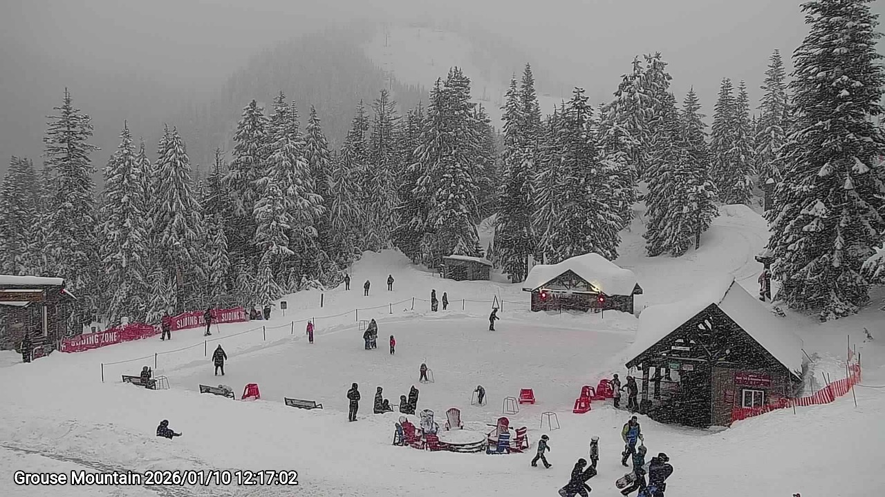 Webcam frame from Grouse Mountain at 2026/01/10 12:00