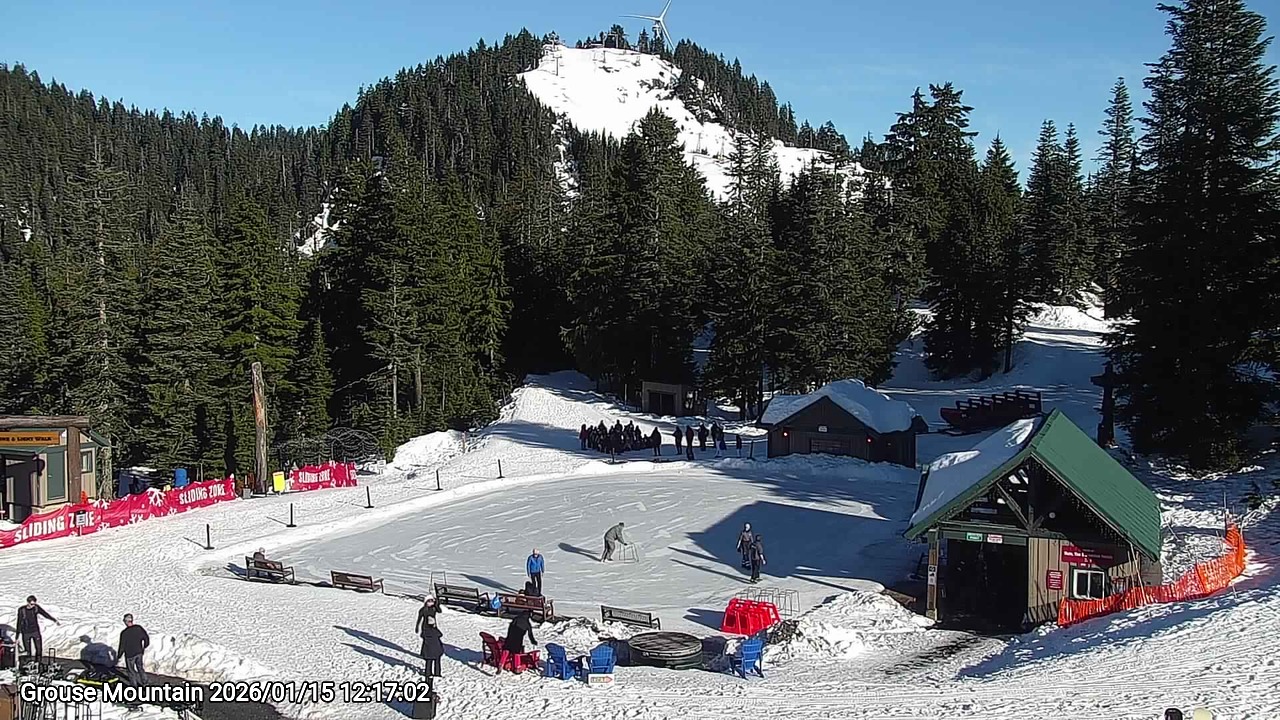 Webcam frame from Grouse Mountain at 2026/01/15 12:00