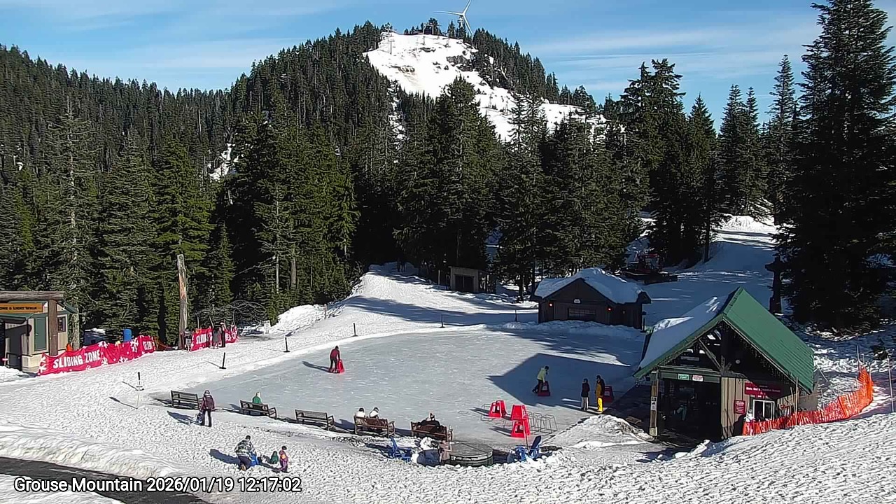 Webcam frame from Grouse Mountain at 2026/01/19 12:00