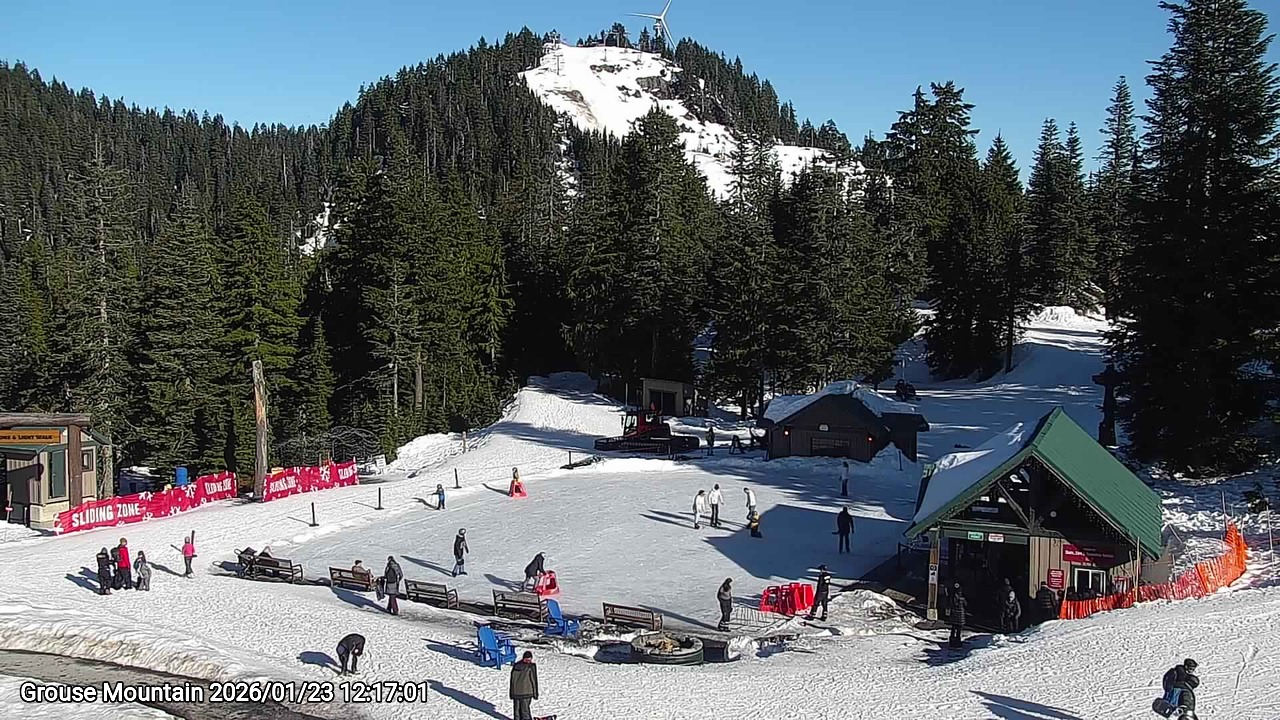 Webcam frame from Grouse Mountain at 2026/01/23 12:00