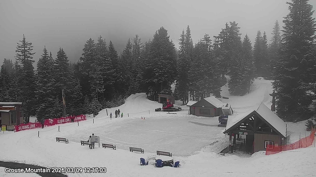 Webcam frame from Grouse Mountain at 2026/03/09 12:00