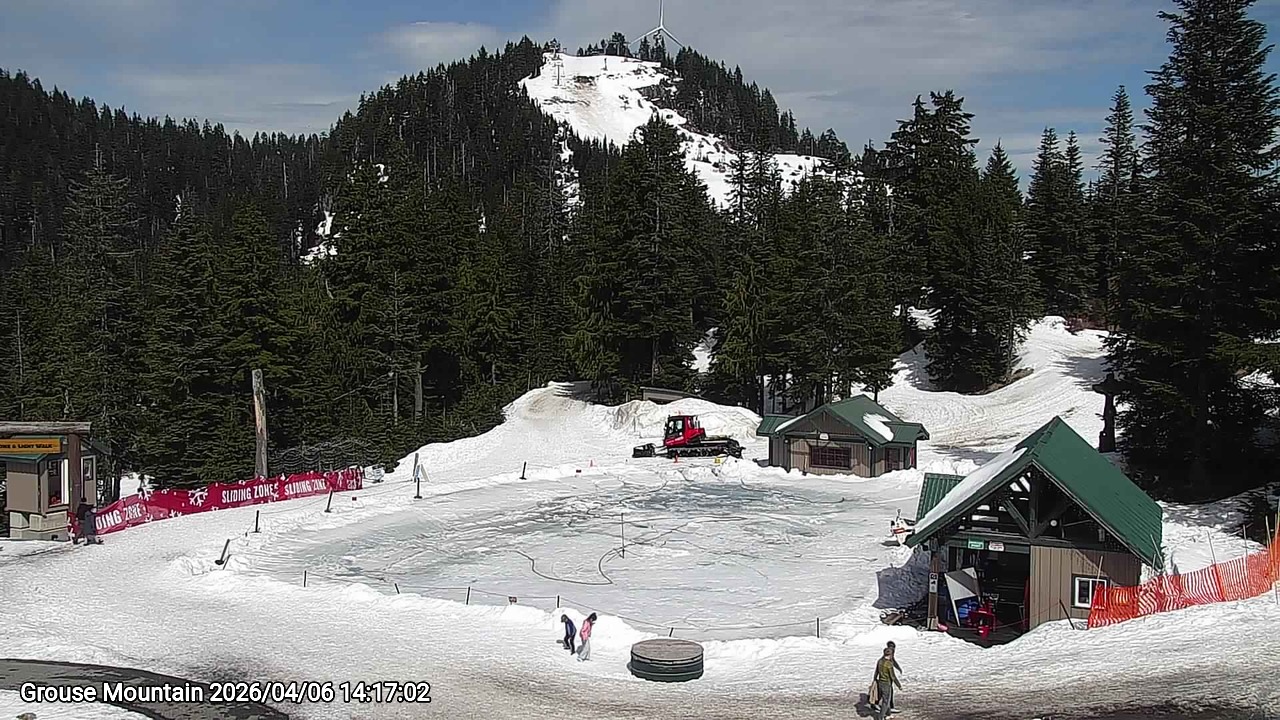 Webcam frame from Grouse Mountain on 2026/04/06