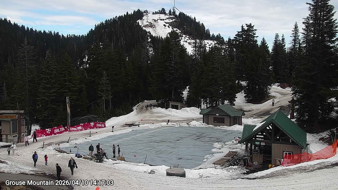 Webcam frame from Grouse Mountain on 2026/04/10