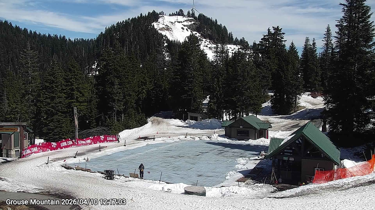 Webcam frame from Grouse Mountain at 2026/04/10 12:00