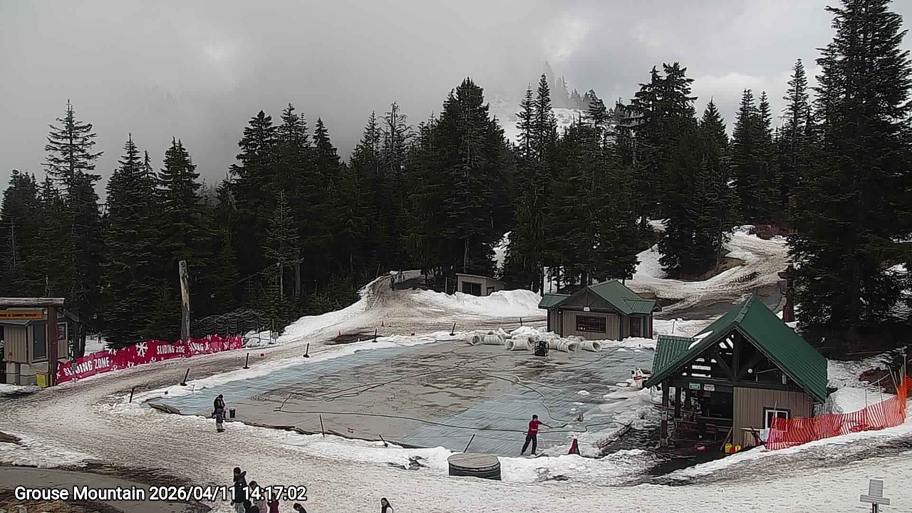 Webcam frame from Grouse Mountain on 2026/04/11
