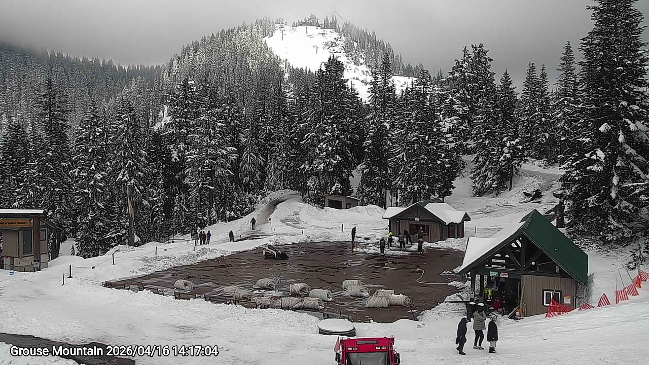 Webcam frame from Grouse Mountain on 2026/04/16