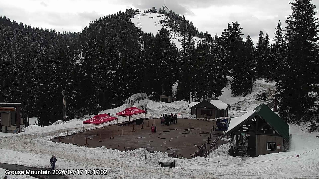 Webcam frame from Grouse Mountain on 2026/04/17