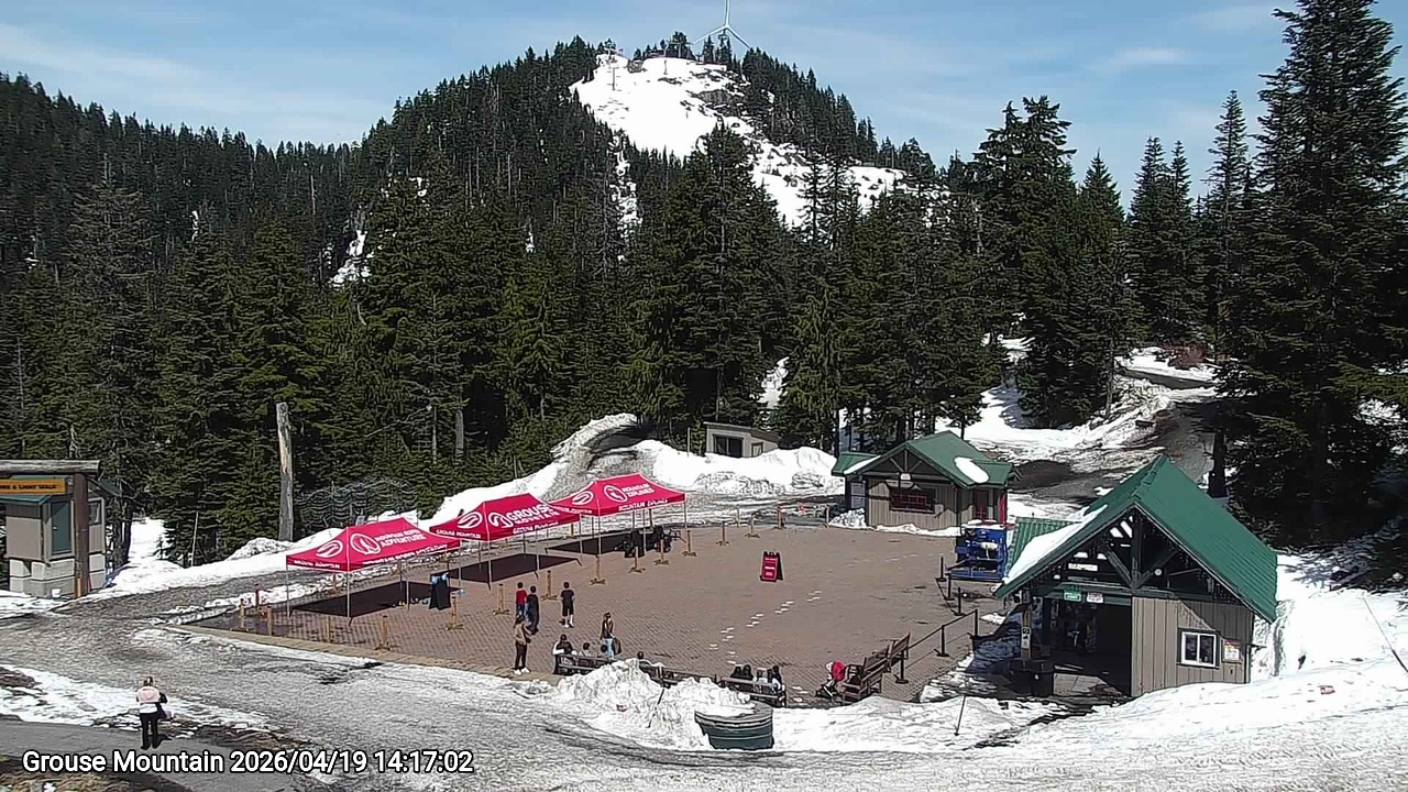 Webcam frame from Grouse Mountain on 2026/04/19