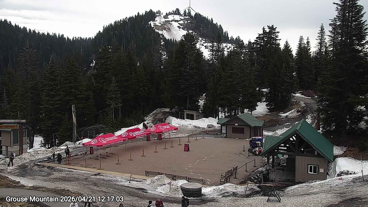 Webcam frame from Grouse Mountain at 2026/04/21 12:00