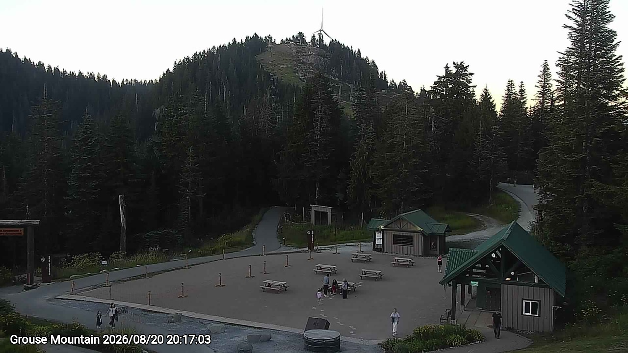 Webcam frame from Grouse Mountain at 2026/08/20 20:00