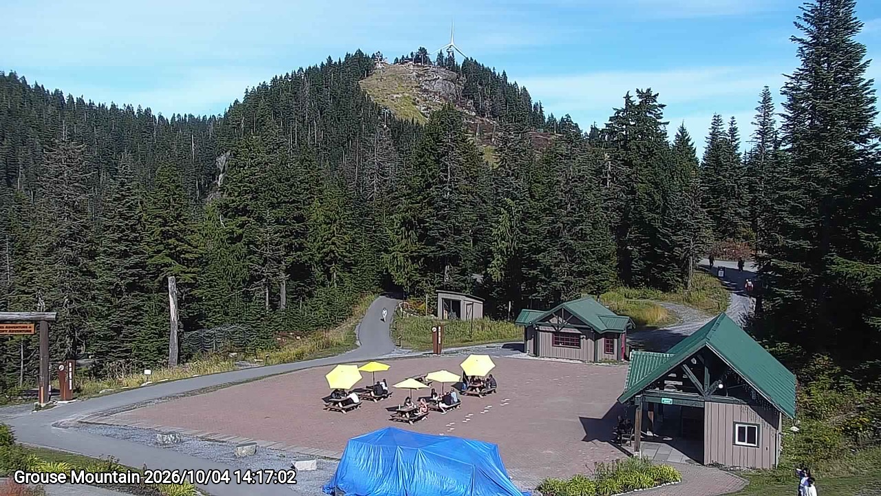 Webcam frame from Grouse Mountain on 2026/10/04
