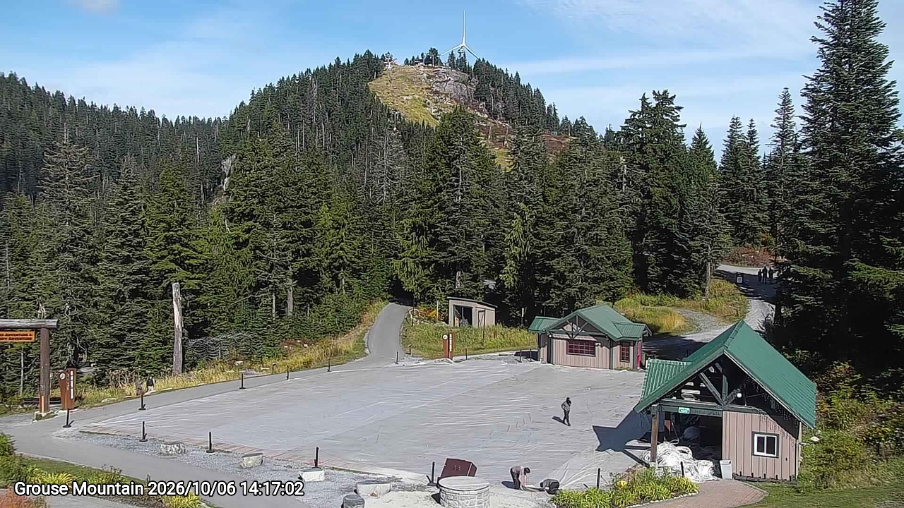Webcam frame from Grouse Mountain on 2026/10/06