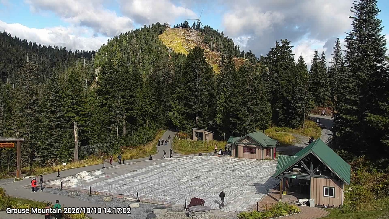 Webcam frame from Grouse Mountain on 2026/10/10
