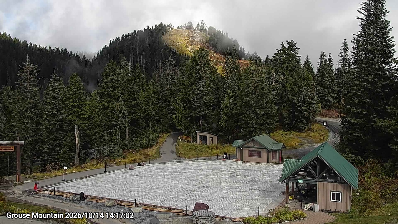 Webcam frame from Grouse Mountain on 2026/10/14