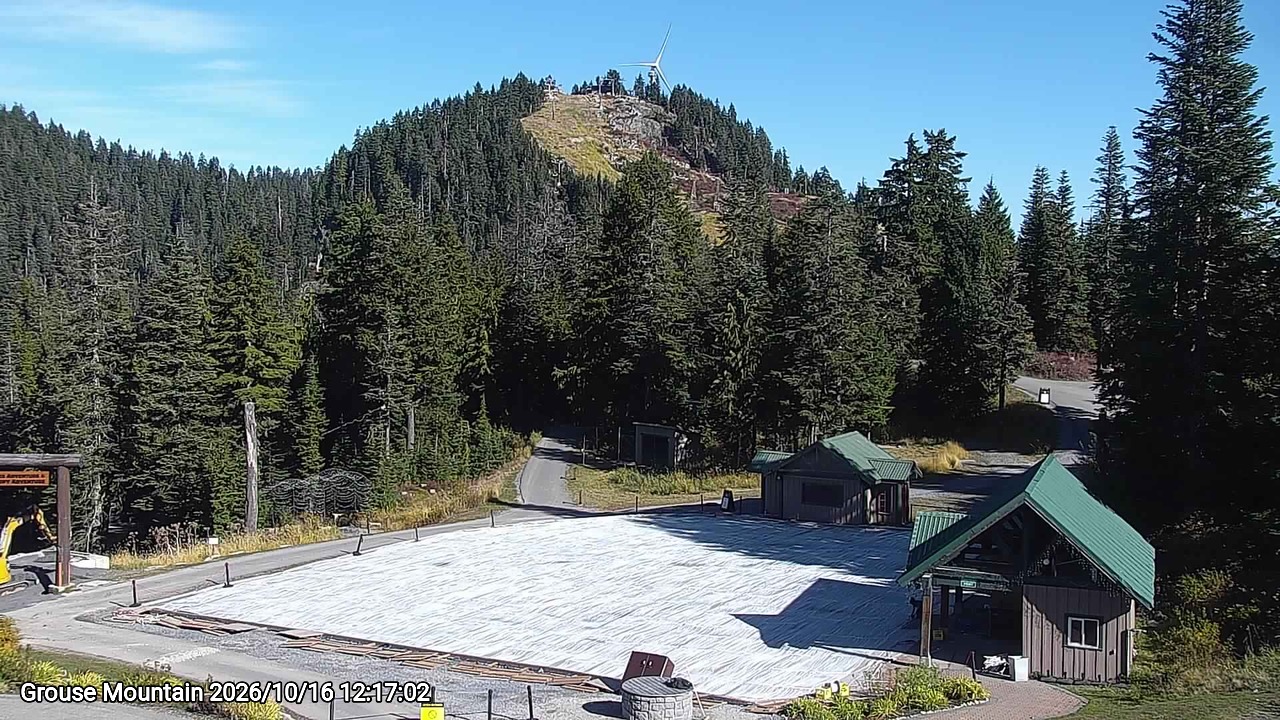 Webcam frame from Grouse Mountain at 2026/10/16 12:00