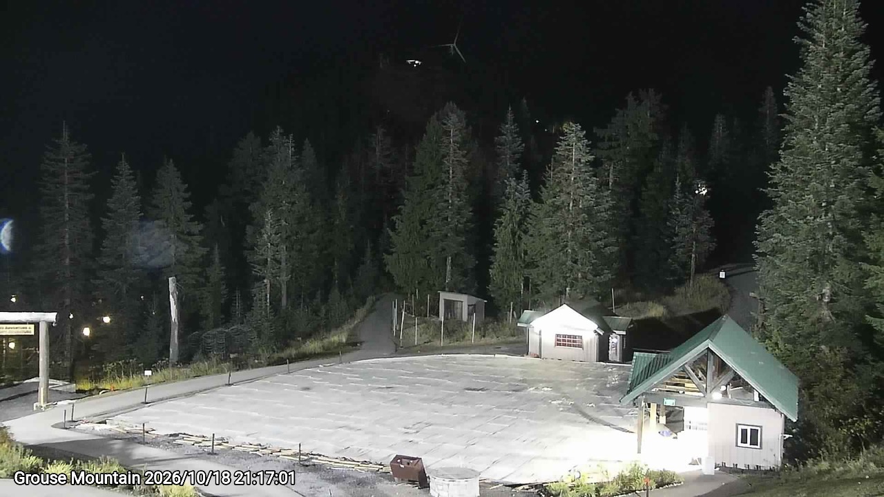 Webcam frame from Grouse Mountain at 2026/10/18 21:00