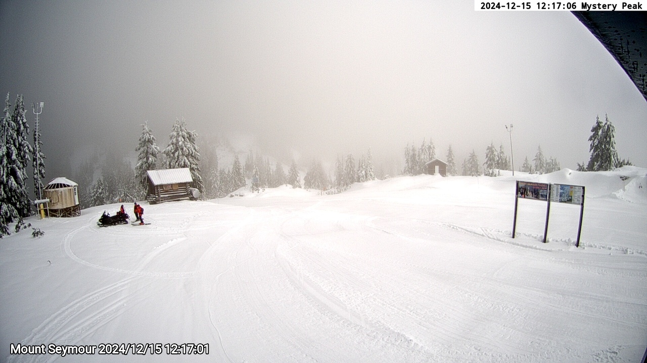 Webcam frame from Mount Seymour at 2024/12/15 12:00