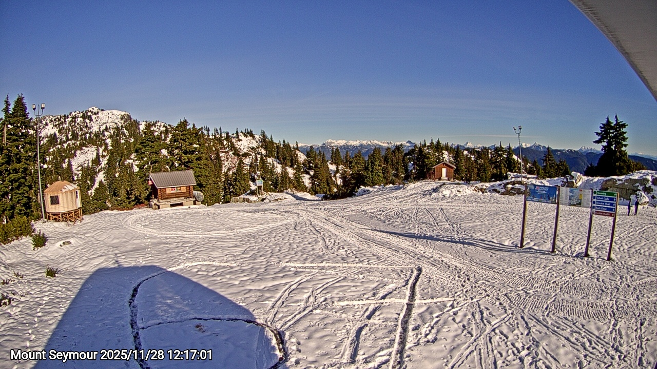 Webcam frame from Mount Seymour at 2025/11/28 12:00